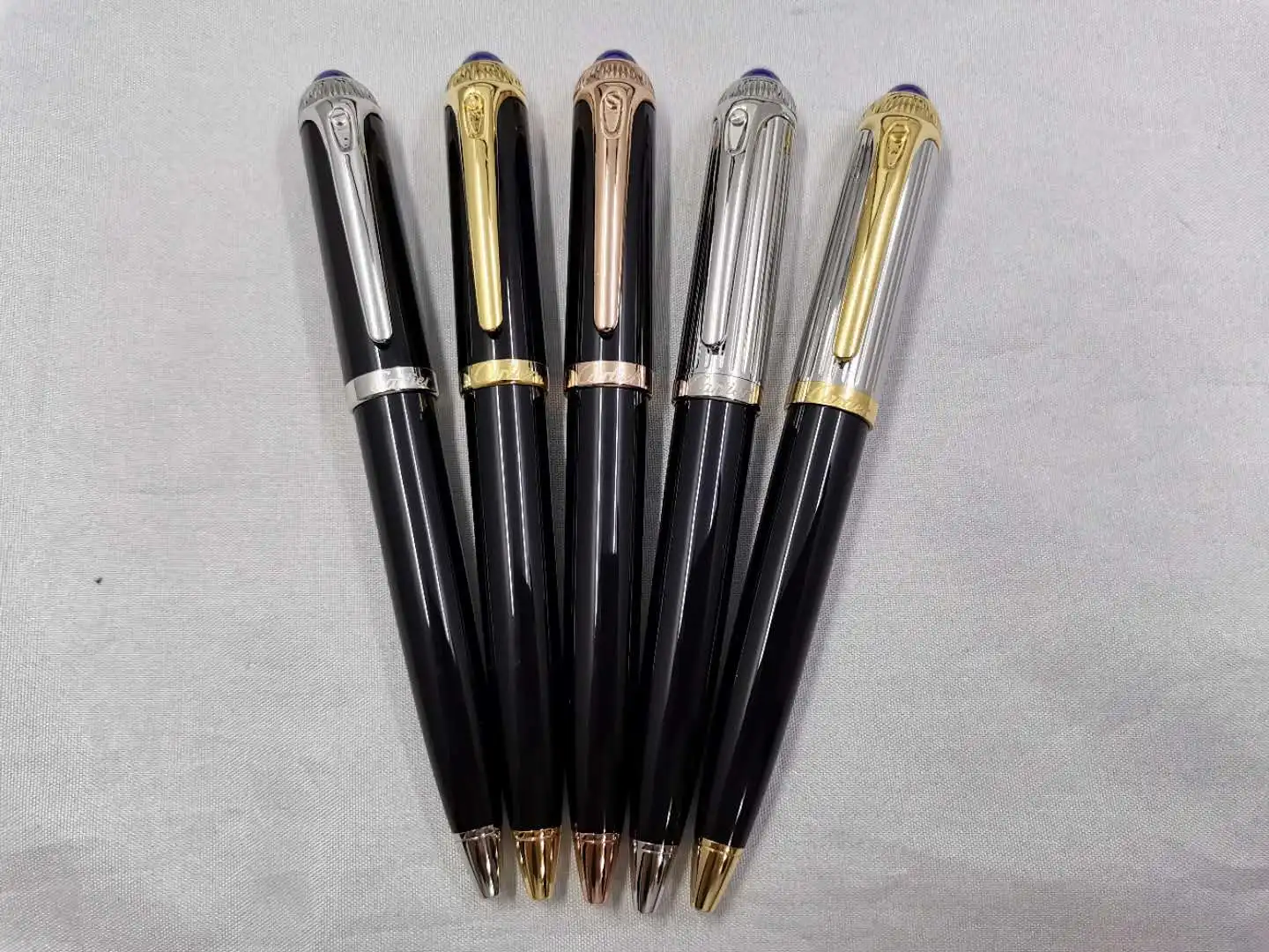Wakaka Pen ST240005 Carved black Rose 