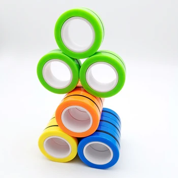 

Hot Anti-Stress Magnetic Magic Rings Unzip Toys For Magician Trick Props Decompression Magic Trick Small Ornaments Gift