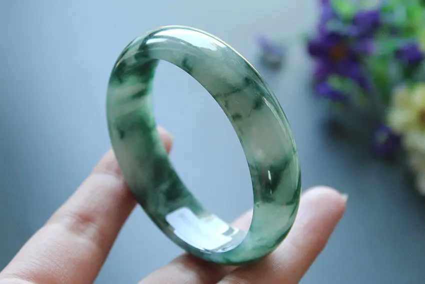 

Certified Green Natural A Jadeite Jade Bangle Bracelet Oval Shape 55--61mm