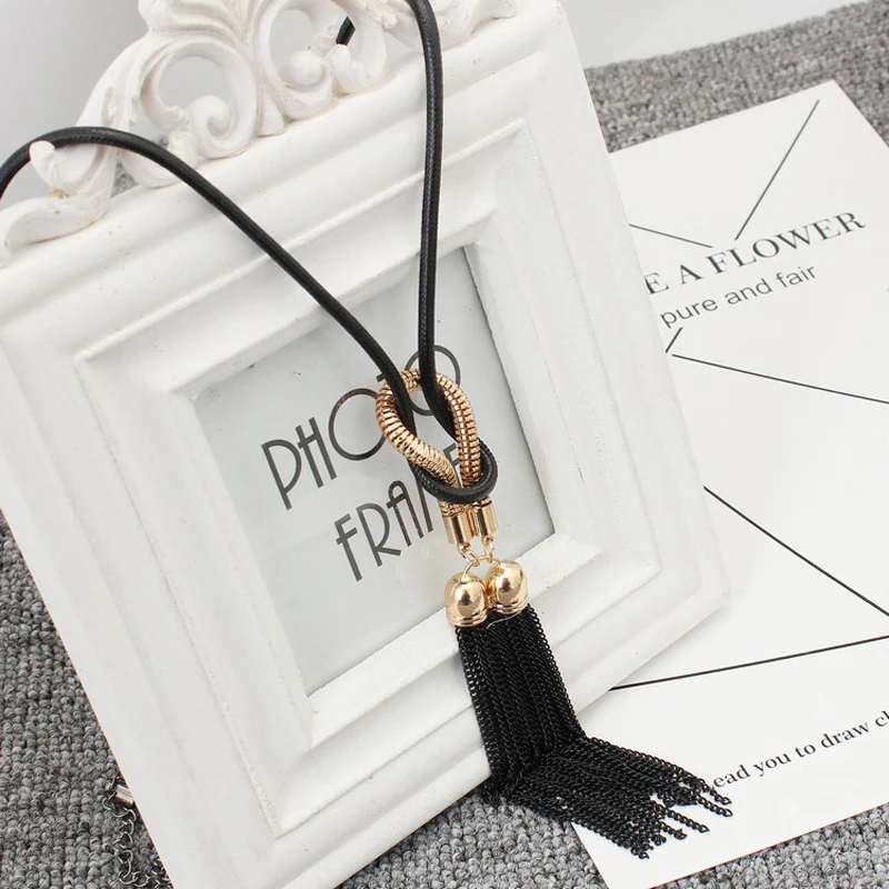 2021 New Arrival Female Pendant Necklace Tassel Long Winter Sweater Chain Necklace Necklace Wholesale Sales