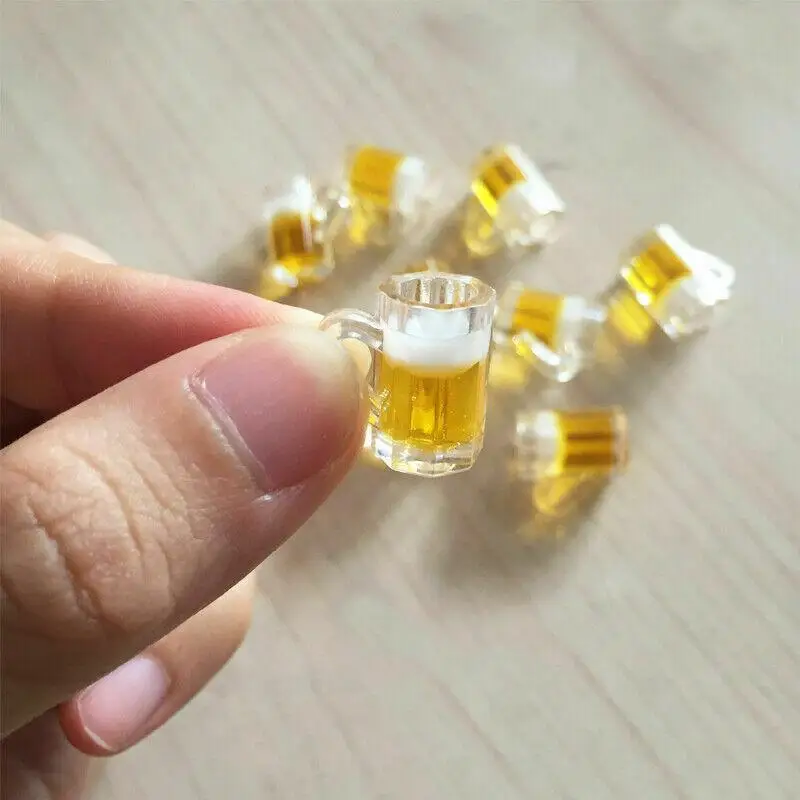 Комплект из 2 предметов мини пивное для питевых чашек 1/12 кукольный домик
