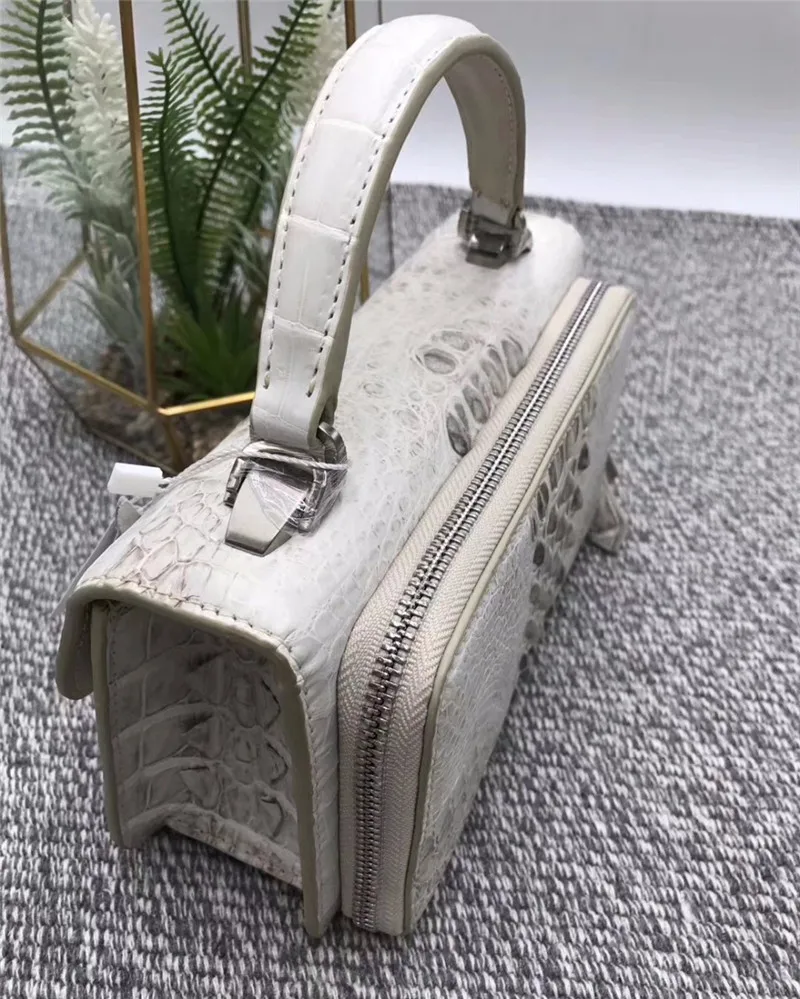 HTB17yDEdpGWBuNjy0Fbq6z4sXXa8