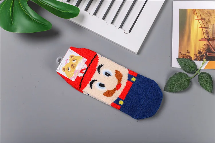 Chi Bi Maruko коралловый флис Crew Socks женские теплые Забавные милые Kawaii Art Happy Socks мультяшная уличная одежда с мотивами из аниме Модные Повседневные Удобные
