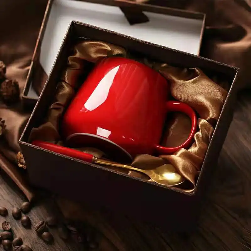 

Nordic Simple Red Cat Gold Coffee Mug Practical Ceramic Spoon Tray With Lid Family Boyfriend And Girlfriend Birthday Gift
