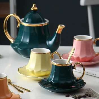 

Luxury Tea Cups And Saucer Sets With Spoon Ceramic Coffee Mug Tazas De Ceramica Creativas European Household Cup Set FF70C53