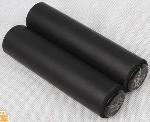black Руль для горного велосипеда, силиконовая ручка, силикагель, пена, губка, велосипедные ручки, крышка XC/AM, Сверхлегкий, противоскользящий, 70 г - Цвет: black