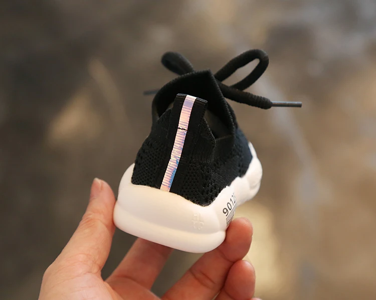 Новинка года; модные кроссовки для мальчиков и девочек 0-3 лет; обувь для малышей с мягкой подошвой; детская дышащая Спортивная обувь