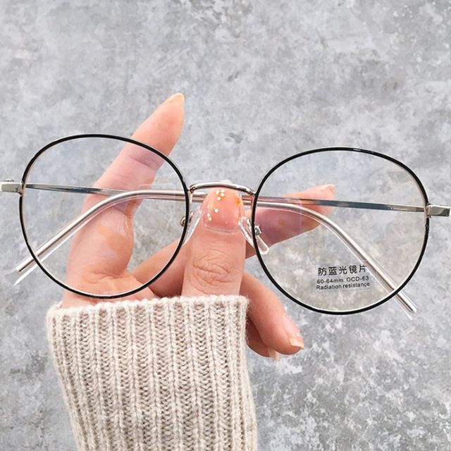 Anti-Blue Light Glasses Ultra Light Frame Computer Goggles Eye Protection Oversized Eyeglasses Women Fashion Glasses