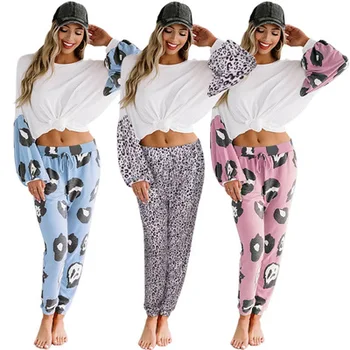 

Ladies' Autumn New Casual Printed Suit Female Loose Leopard Pattern Stitching Straight Trousers + Two-piece Knitted Sweater