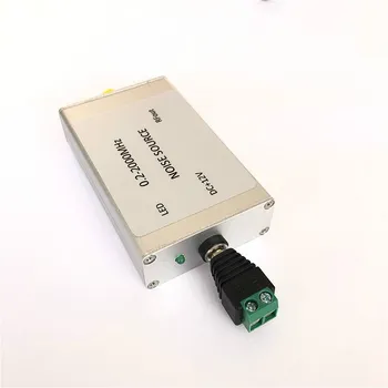 

RF noise signal generator noise source spectrum tracking signal source 0.2-2000M high flatness H142