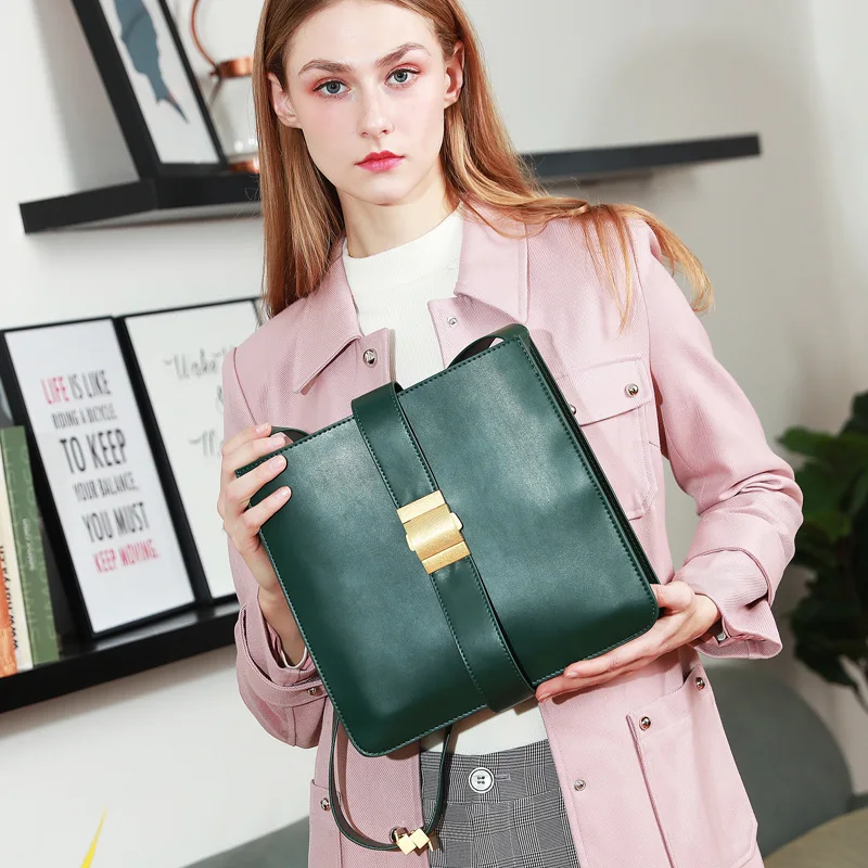

Bag Woman 2019 Genuine Leather Woman Package Lock Capacity Bucket Single Shoulder Package