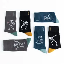 Осенние и зимние хлопковые носки с рисунками, носки с черепами, спортивные носки для мужчин и женщин, носки Q1654