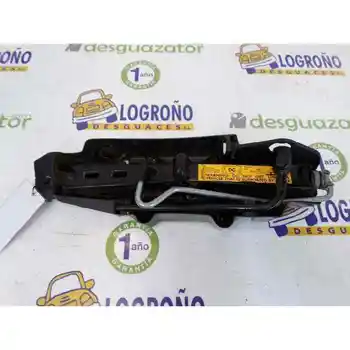 

4155800400 CAT MERCEDES (W415) COMBI