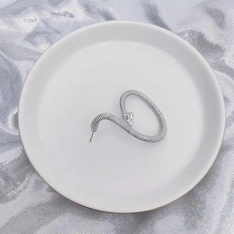 Hbe7de08cfe954ac19d8ff8b94f0168f8S