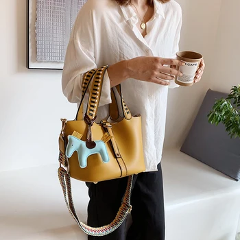 

Best selling lady PU leather lovely crossbody women female handbags fresh Japanese-style High quality shoulder bags for women