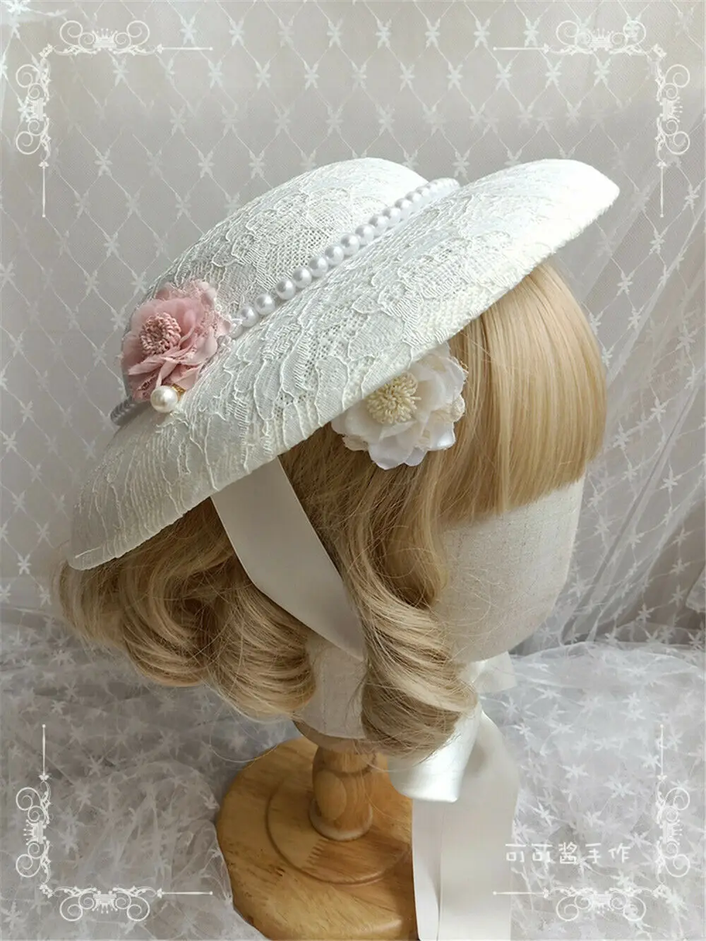 Victorian Women Flat Hat With Floral 