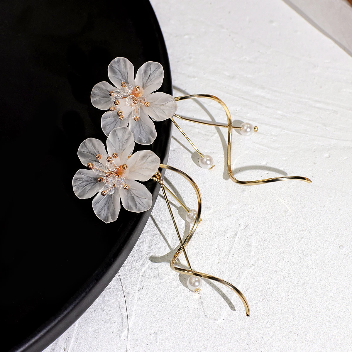 Lifefontier Korean White Flower Petal Drop Earrings Resin Rhinestone Pearl Long Tassel Dangle Earrings For Women Jewelry Girls Lifefontier Korean White Flower Petal Drop Earrings Resin Rhinestone Pearl Long Tassel Dangle Earrings For Women Jewelry Girls