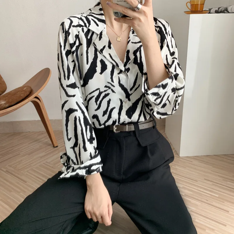 

2020 Fashion Vintage Zebra Hot Sell Korean Loose Women Shirts Blouse 200