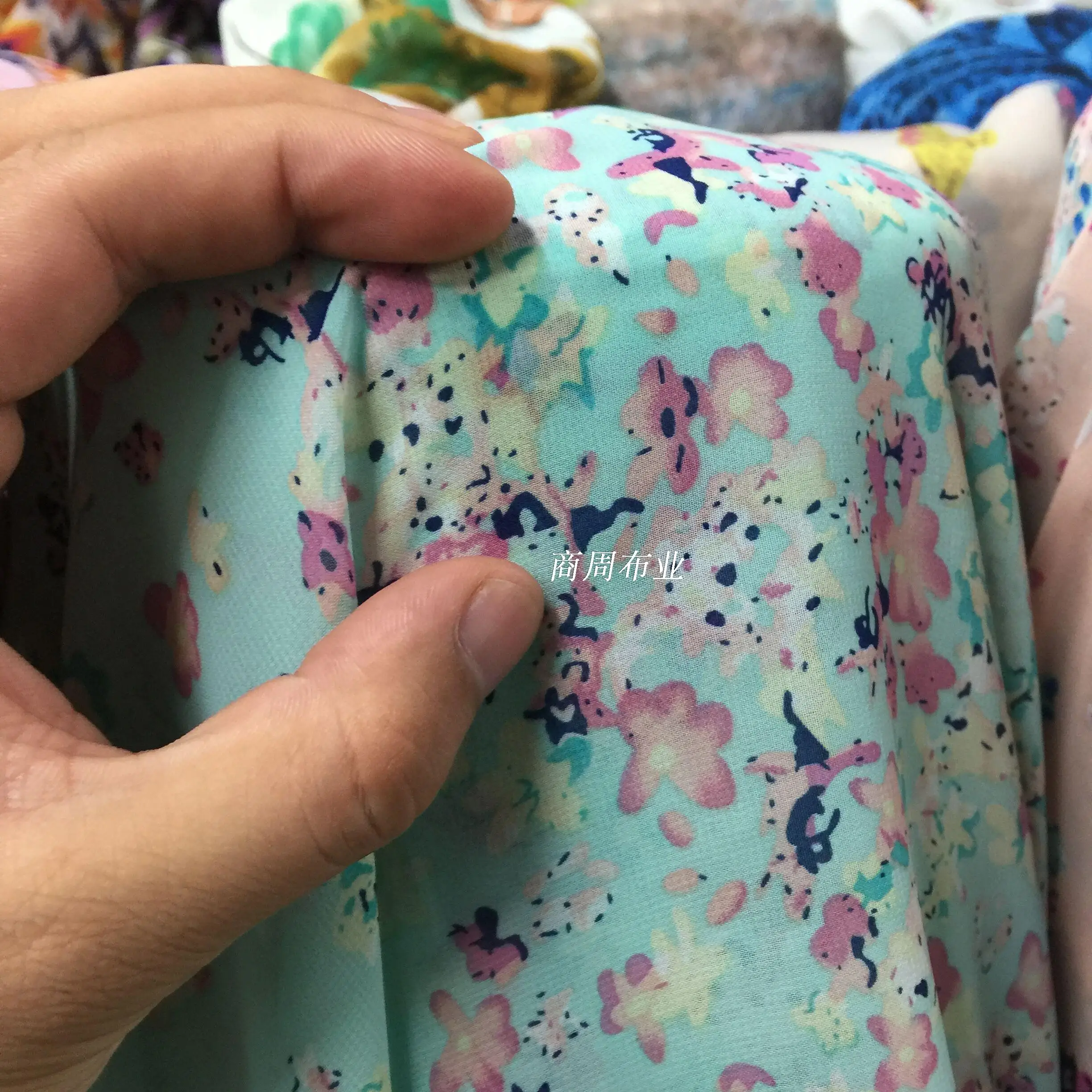 Лоскутное Tecidos плотный Печатный шифон с взрывными мелкими кусочками печатная ткань богемная юбка одежда аксессуары ткани