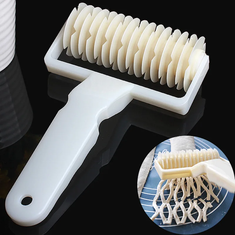 

High Quality Pie Pizza Cookie Cutter Pastry Plastic Baking Tools Bakeware Embossing Dough Roller Lattice Cutter Craft Small Size