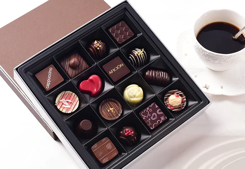 Custom Luxury Gift Paper Chocolate Packing Box manufacturer Magnetic Chocolate gift packaging boxes with insert ---PX2001 gift box