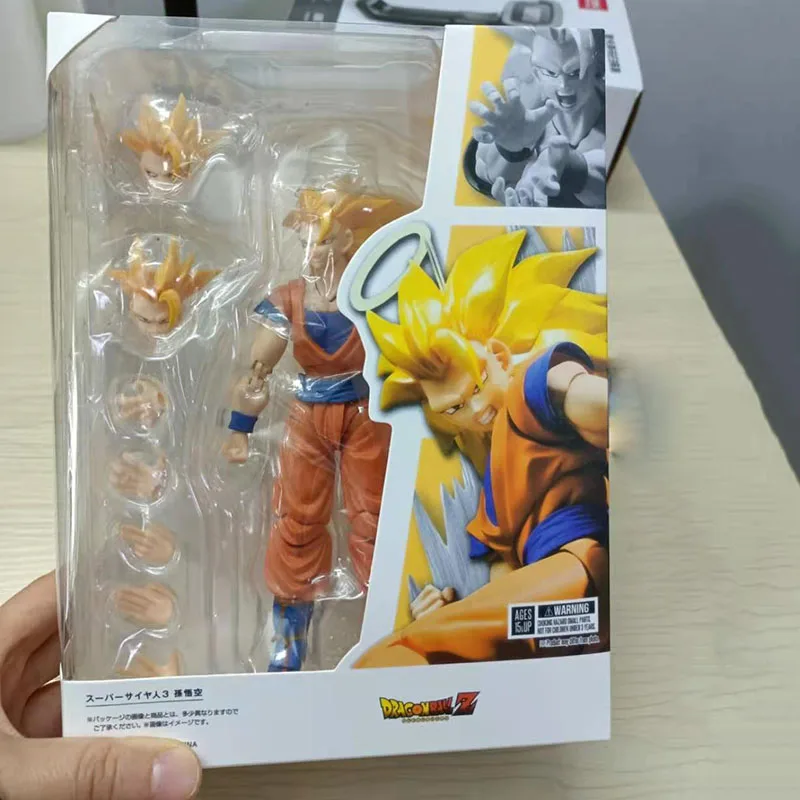 Bandai S.H. Figuarts Super Saiyan 3 Son Goku Dragon Ball Z Action