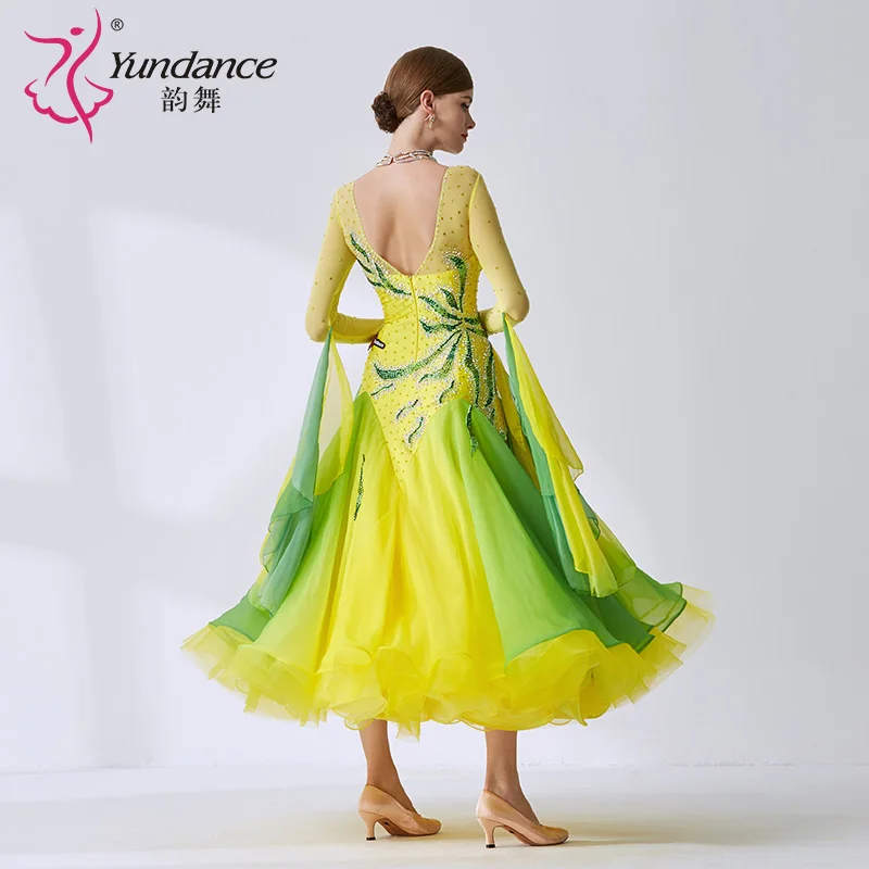 

2020 new national standard modern dance costumes perform dress ballroom dancing waltz-B19567