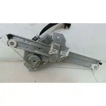 

8200733832E REAR WINDOW RIGHT DACIA DUSTER