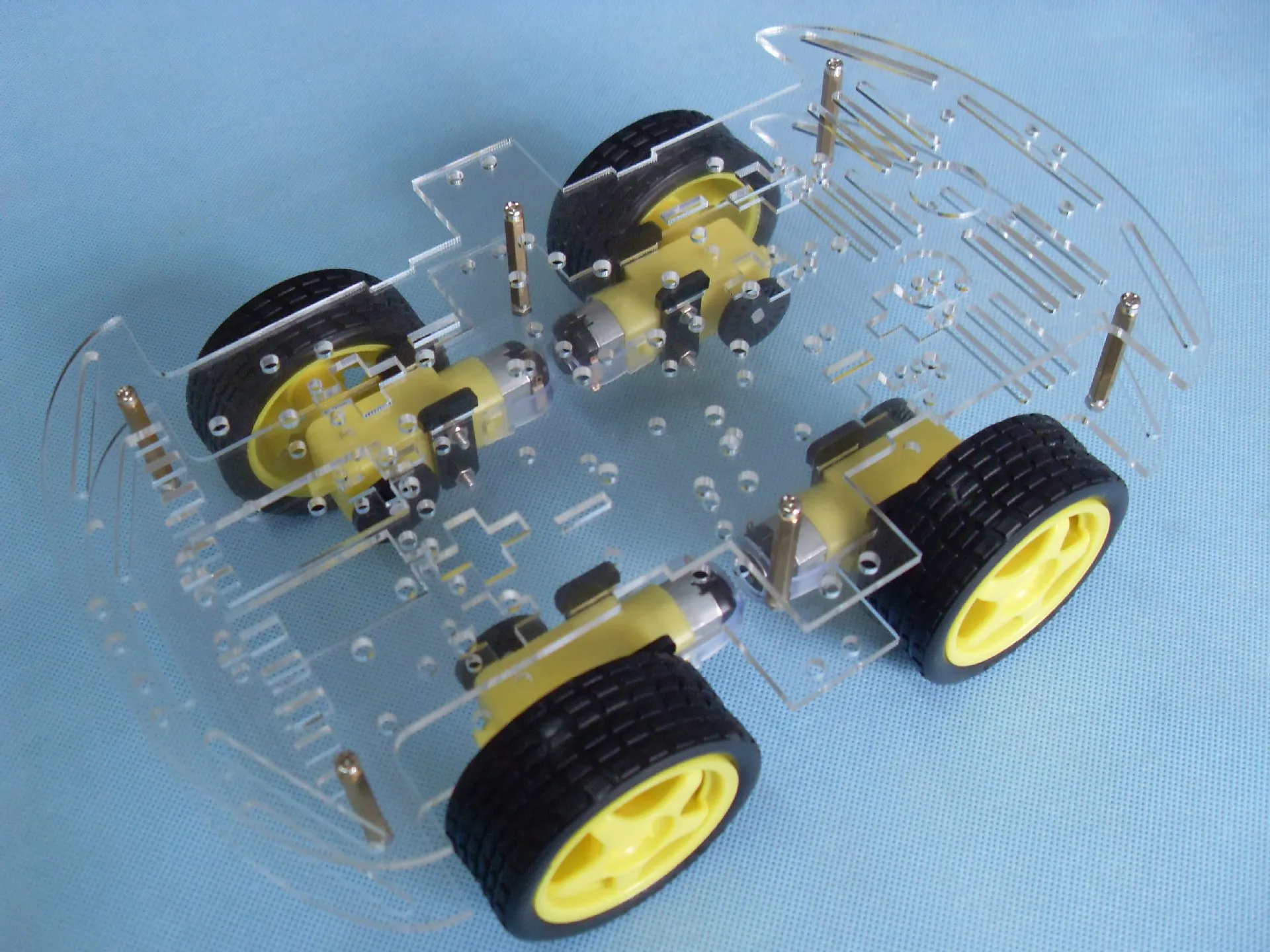 

4WD Smart Small Car/Buggies/Intelligent Robot/Four Motor/Send Kit Information