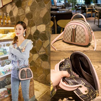 

2020 New Women's Black Shoulder Bag Slant Straddle Bag Women's Cross Body Bag Fashion Small Square Bag Personality Handbag