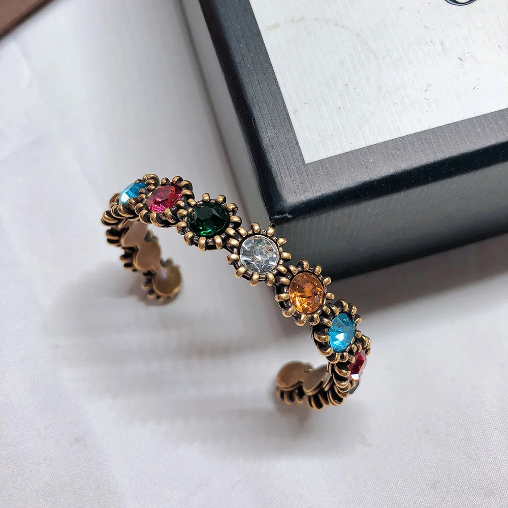 

Best Sellers brand Colour Bracelet French quality High-end ladies'Bracelets Ball party Personality Atmosphere Simplicity