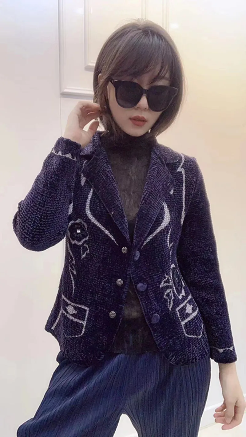 Горячая Miyake fold бархатное модное пальто с длинными рукавами и принтом, однобортное пальто с отложным воротником