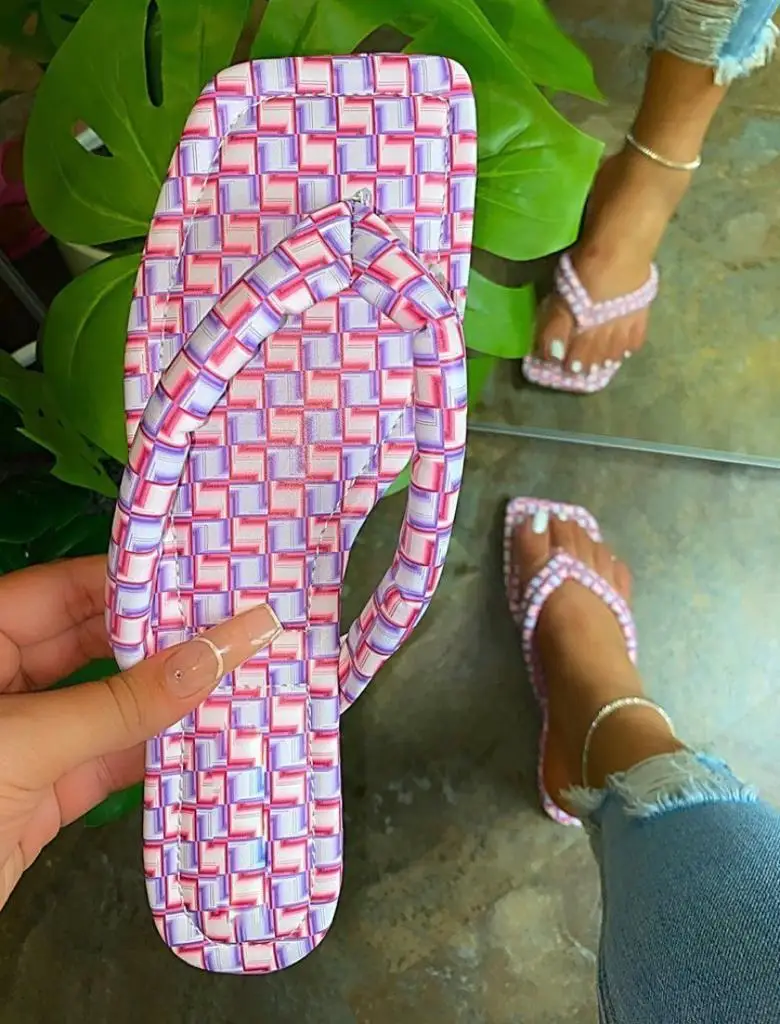 

New Hot Sale Square Head Open Toe Clip-On Colorful Flip Flops Women Beach Outdoor Platform Sandals Sexy Sandale Femme Pumps