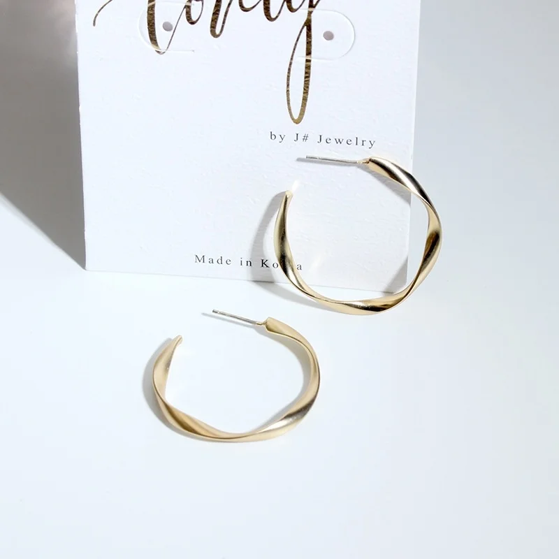 

C-shaped Circle Hoop Earrings Korea S925 Earrings Simple and Generous Women's Earrings for Grand Event Mom Gift Fashion Jewelry