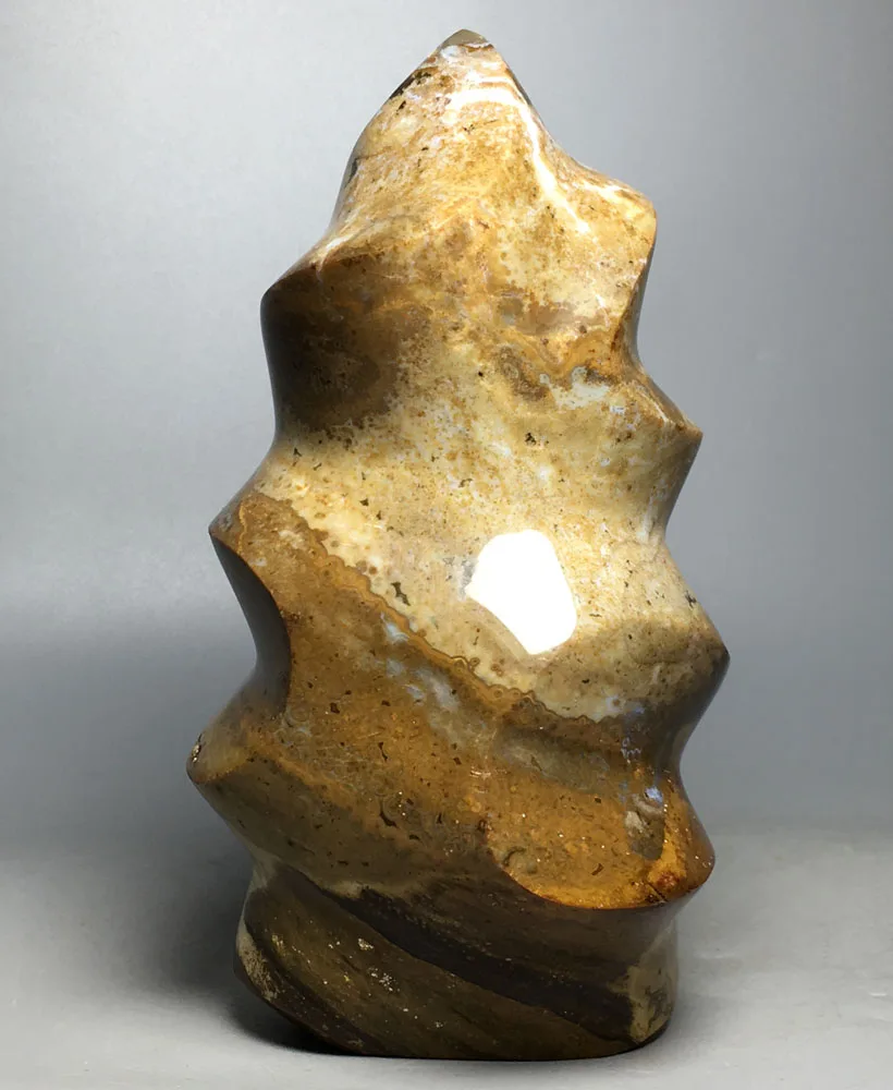 

589g High quality natural quartz crystal feng shui decorated Ocean jasper flame for sale