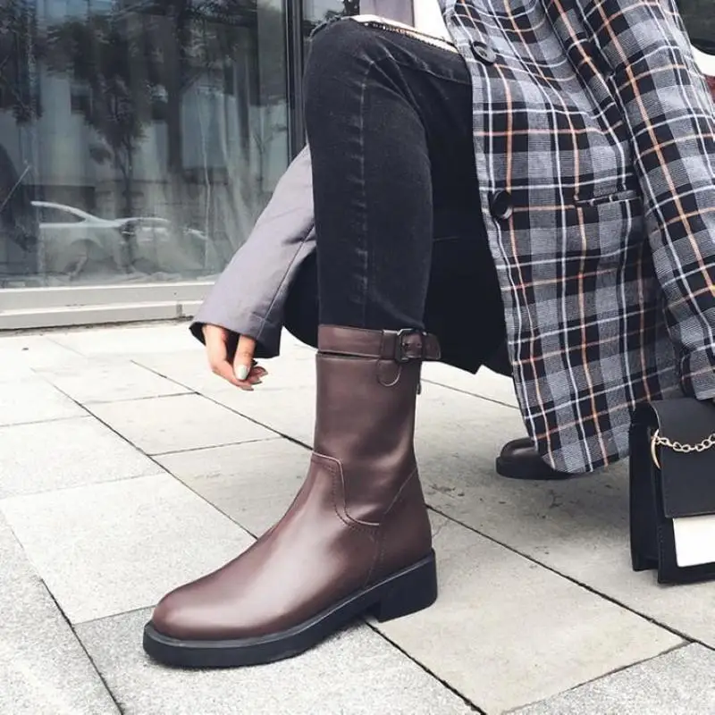 

2019 winter women's boots short tube microfiber top layer leather fashion simple round head zipper women's shoes Square heel