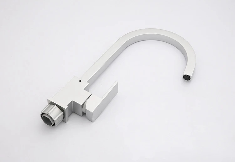 7840561748_1131100891