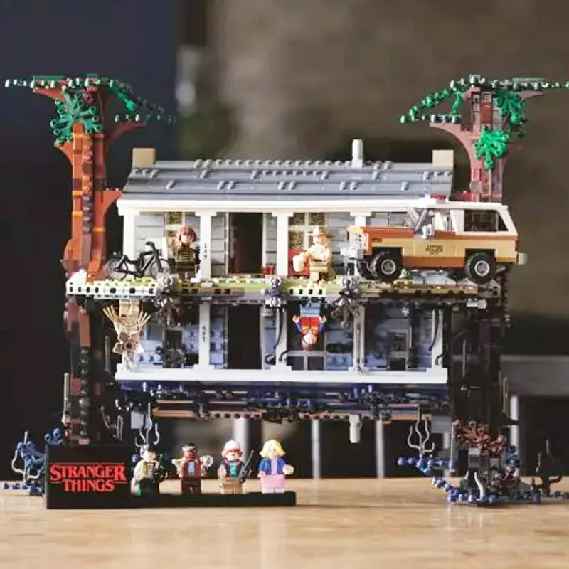 

25010 Stranger Things The Upside Down Building Blocks Bricks Kids Toys 2287Pcs Christmas Gift Compatible with Movie 75810