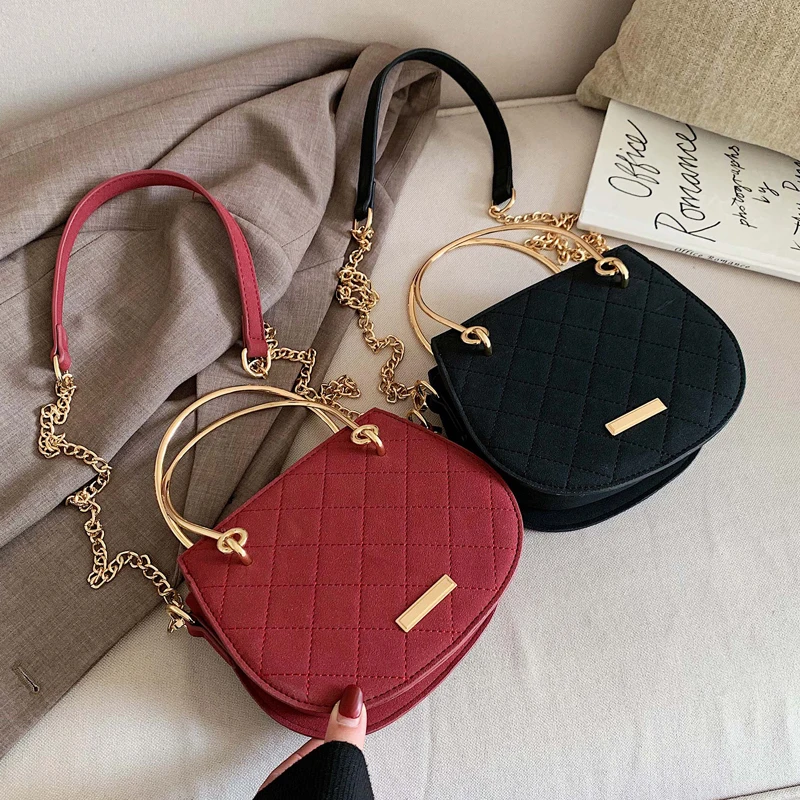 Autumn And Winter Fashion Wild Solid Color Messenger Bag Messenger Bag Width 19cm Height 15.5cm Thickness 8cm