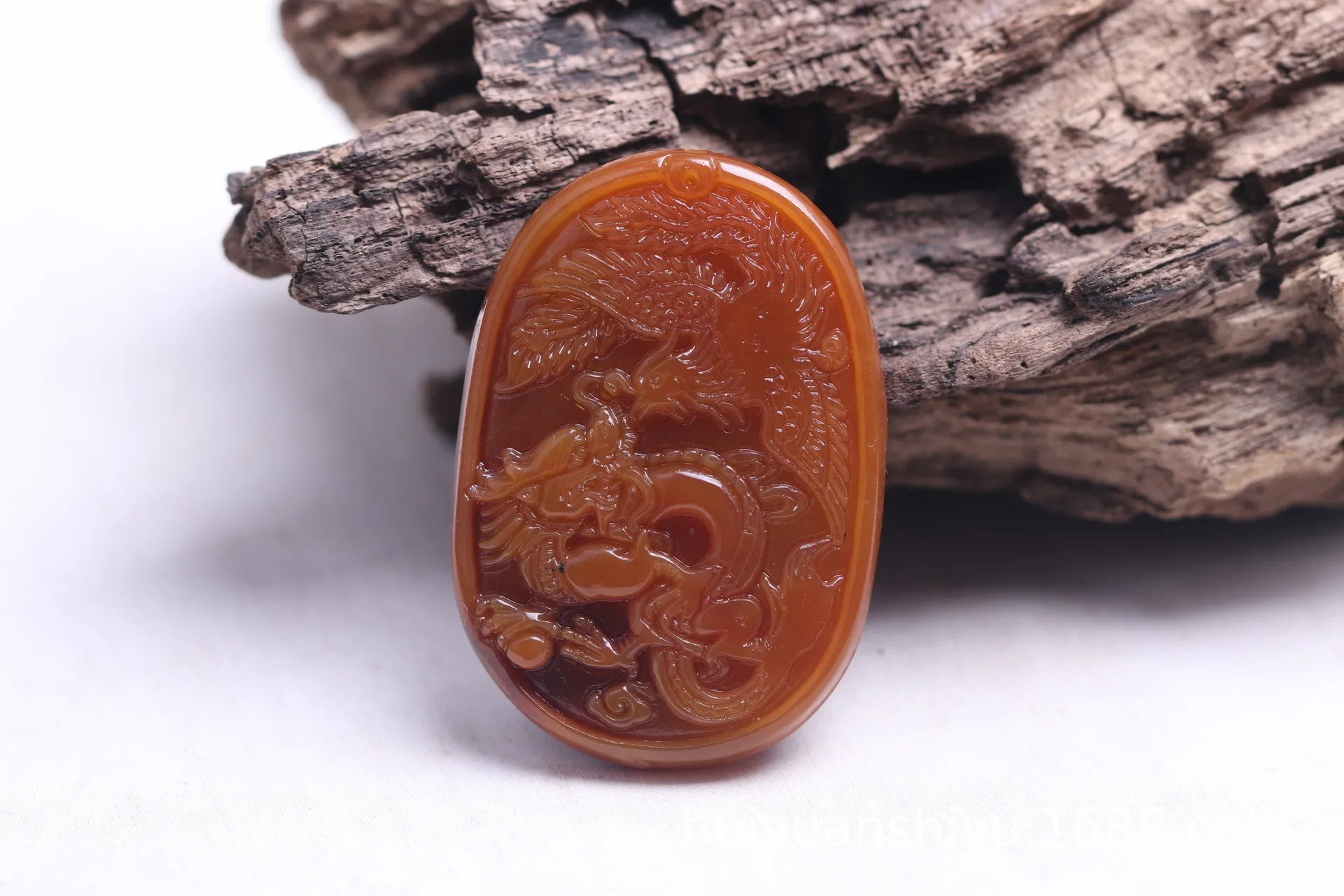 Натуральный Юньнань Longling Huanglong Jade карго Сияющий винтажный дракон кулон Jade Pixiu кулон