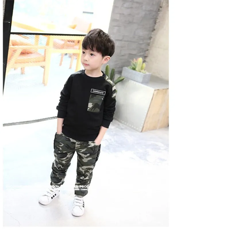 12433985893_733177811