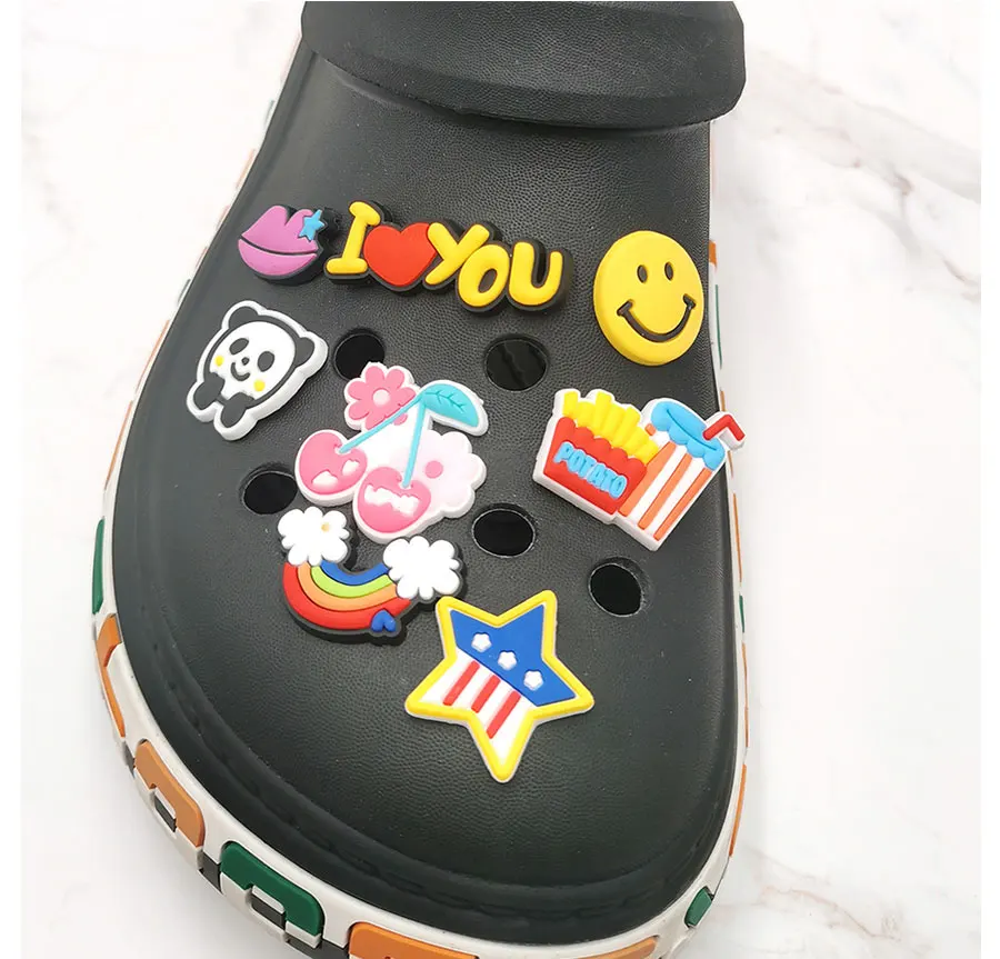 Novelty 1pcs Smiley Rainbow PVC Shoe Charms Sandal Accessories Garden Shoe Buckle Decoration For Kids Party X-mas Gift Croc Jibz
