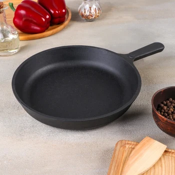 

Frying pan 24 cm, with cast iron handle