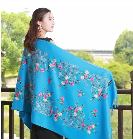 peacock blue Винтажный женский цветочный шарф с вышивкой обертывание китайский этический стиль утолщение большой путешествия окантовка шарф шаль теплый и мягкий - Цвет: peacock blue