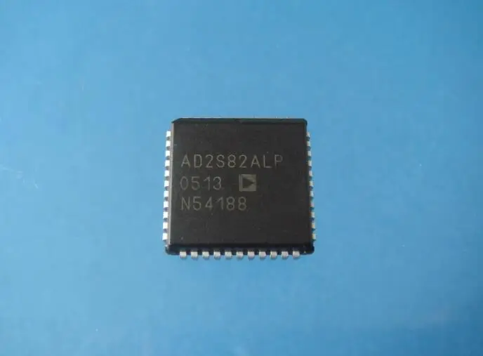 3 шт./лот AD2S99APZ AD2S90APZ AD2S82ALPZ AD2S82AKPZ AD2S82AJPZ AD2S82AHPZ PLCC - Цвет: AD2S82ALPZ