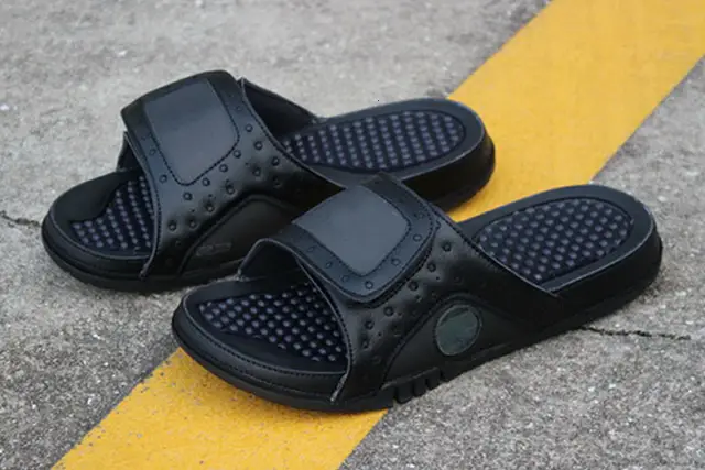 basketball flip flops