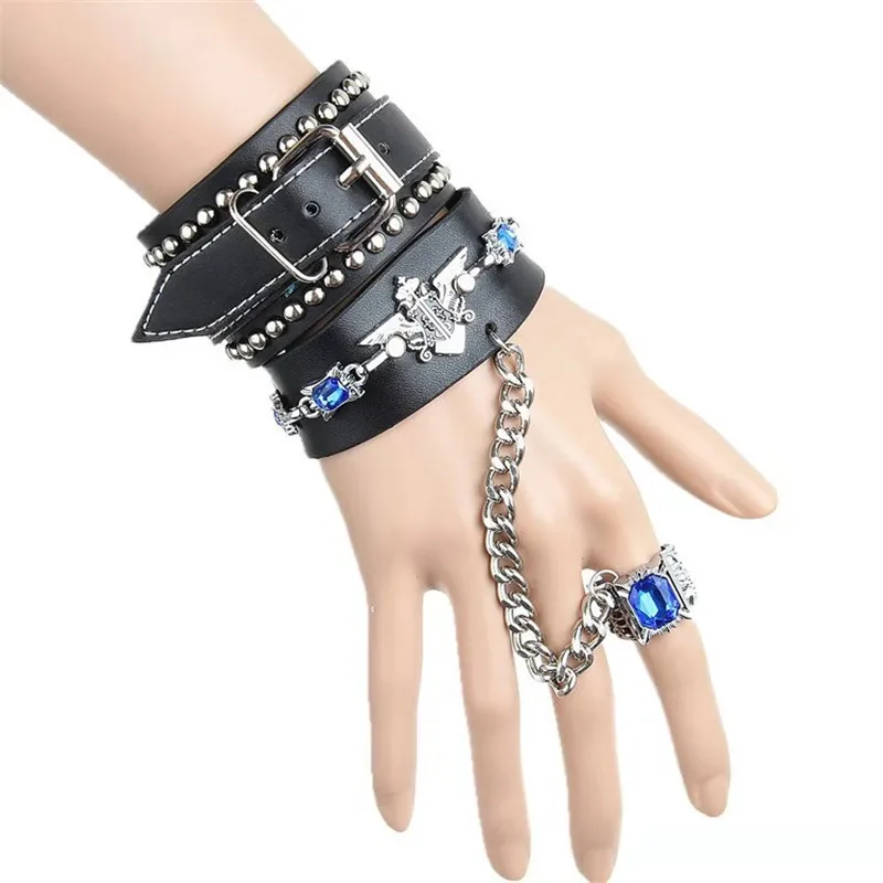 

High Quality Newest Steampunk Warrior Medieval Armor Glove Cosplay Bracers Halloween Costumes Punk Style Accessory Hot Sales