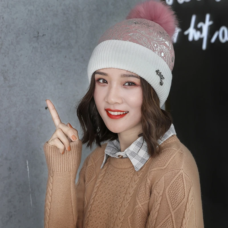 Cc beanie вязанные волосы мяч дамы милые моды innocent писсуары печатных толстые зимние аксессуары шерстяная шапка
