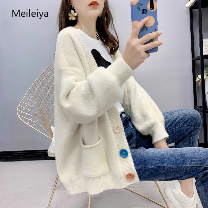 New Women's Autumn and Winter Loose Wild Long-sleeved Knit Cardigan Women's Imitation Velvet Color Button Sweater Coat
