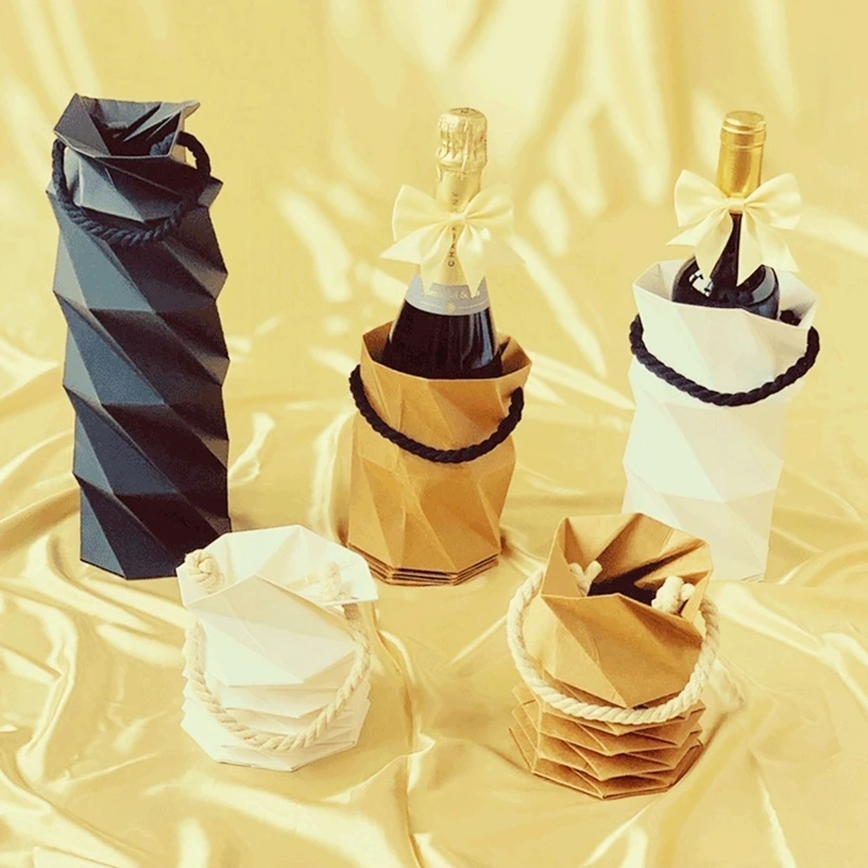 

2020 new Christmas red wine bag kraft paper gift bag Christmas party gift bag high grade reusable folding wine bag